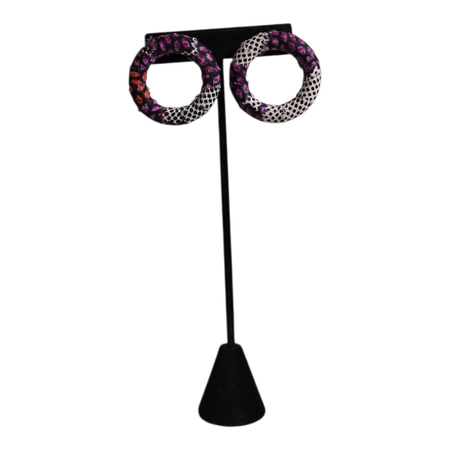 Small round Stud earrings